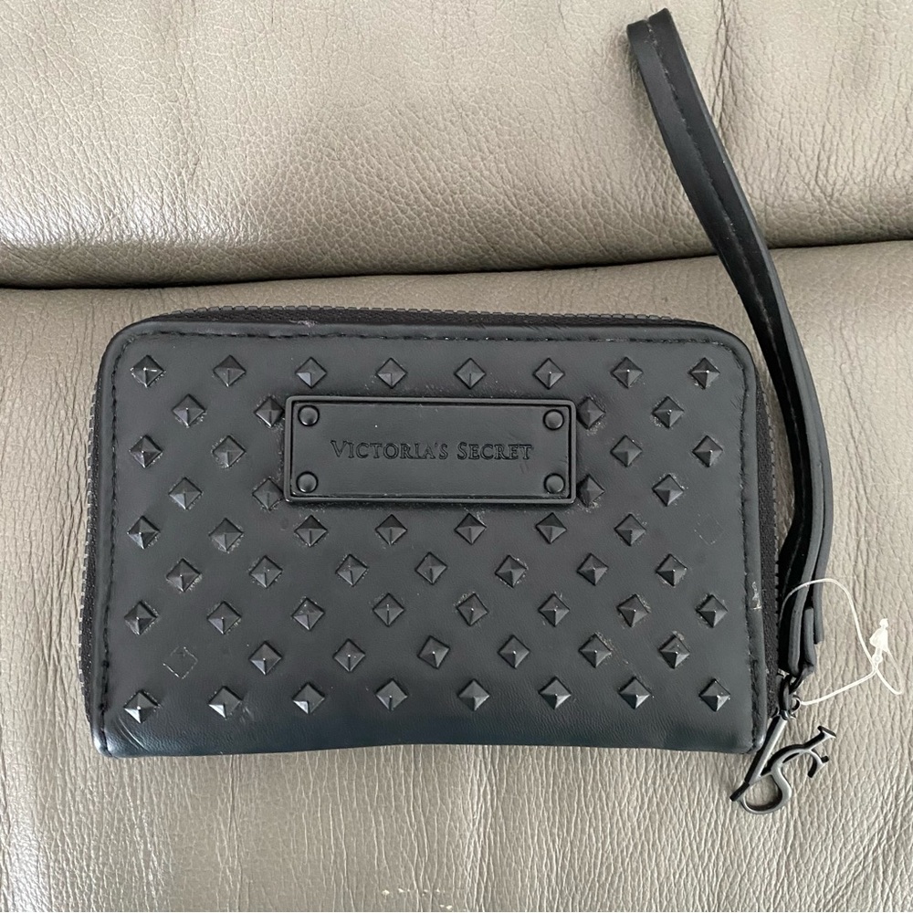Victoria’s Secret iPhone 5 case black studded zip around wristlet wallet